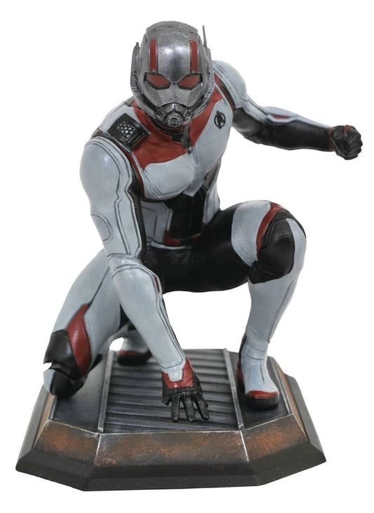 Diamond Marvel Gallery: Avengers End Game - Quantum Realm Ant-Man PVC Diorama (23cm) (May192368)