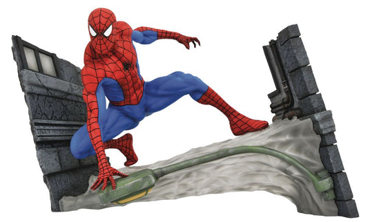 Diamond Marvel Gallery: Spider-Man Comic - Webbing PVC Diorama (18cm) (Sep182341)