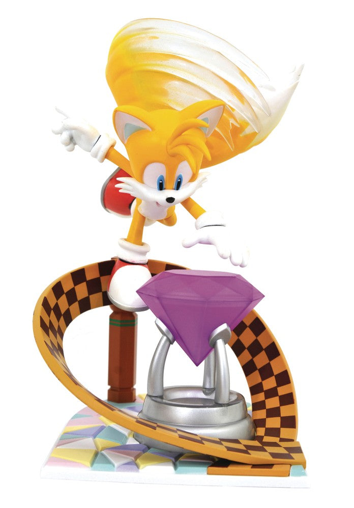 Diamond Sonic Gallery - Tails PVC Statue (23cm) (Dec192344)