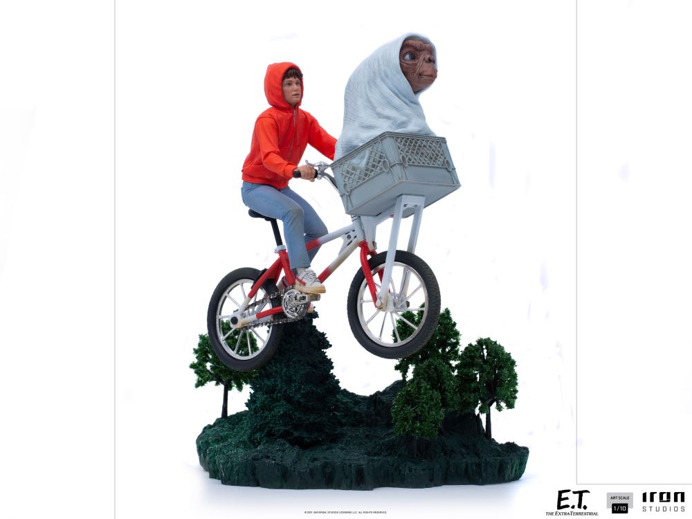 Iron Studios E.T. - E.T. and Elliot Art Scale Statue (1/10) (UNIVET47321-10)