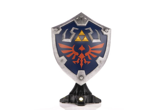 F4F The Legend of Zelda: Breath of the Wild – Hylian Shield Collector's PVC Statue (29cm) (BOTWHC)