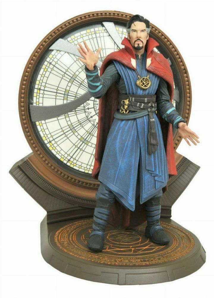 Diamond Marvel: Doctor Strange in the Multiverse of Madness - Doctor Strange Deluxe Collector's Figure (18cm) (MAY222203)